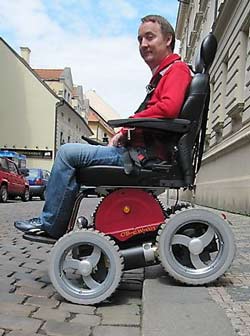 Observer Power Wheelchair with Leveling Seat Image